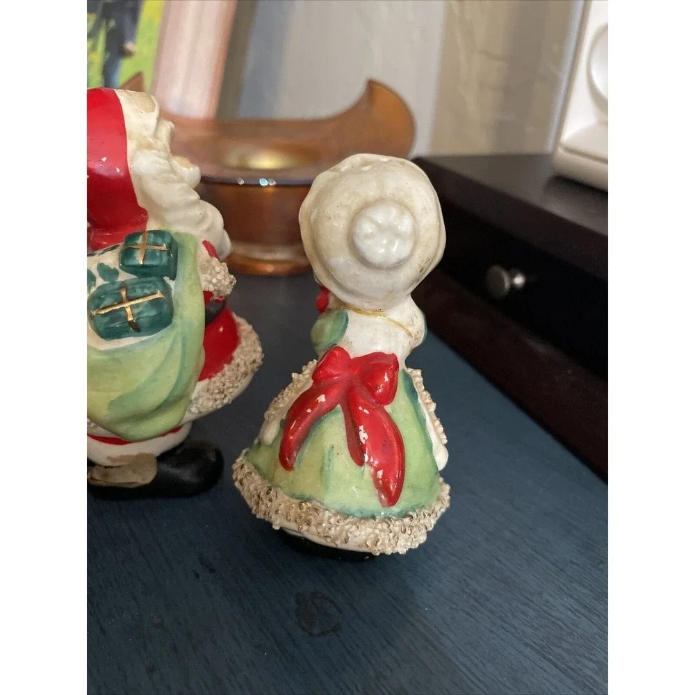 Lefton Mr & Mrs Claus Salt & Pepper Shakers‎ Stamped Geo Z Lefton 1957 Signed